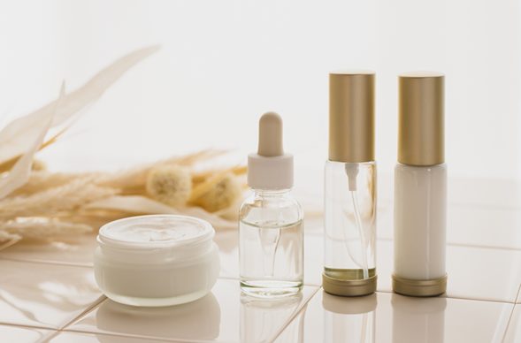 化粧品OEMとは？