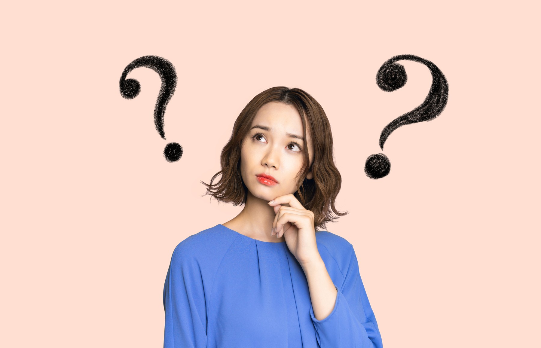 悩む女性